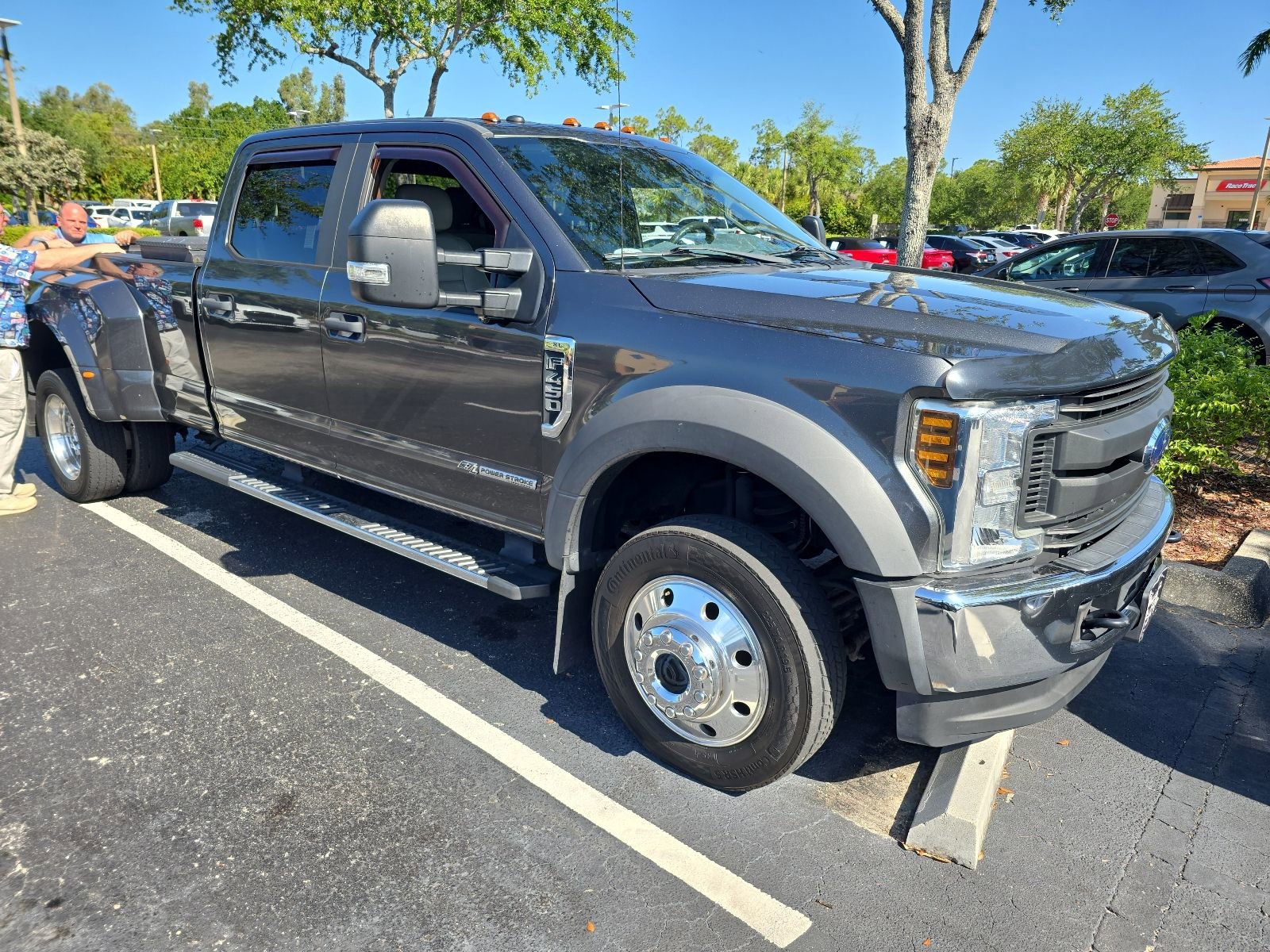 Used 2018 Ford F450 XL w/ Power Equipment Group AWD/4WD image 2