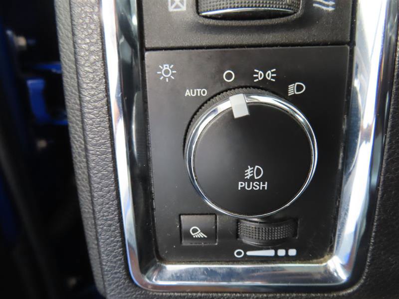 Used 2015 RAM 1500 Laramie w/ Convenience Group image 17