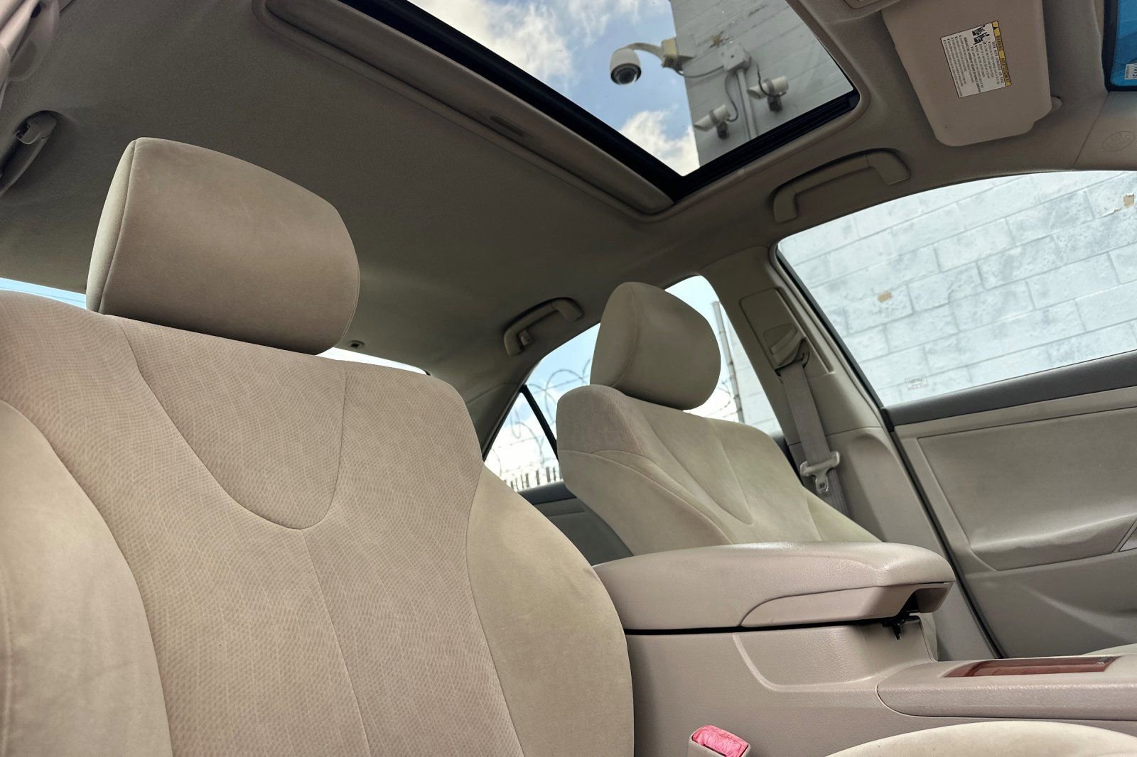 Used 2011 Toyota Camry XLE FWD image 17