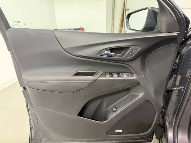 Certified 2022 Chevrolet Equinox RS w/ RS Leather Package image 11