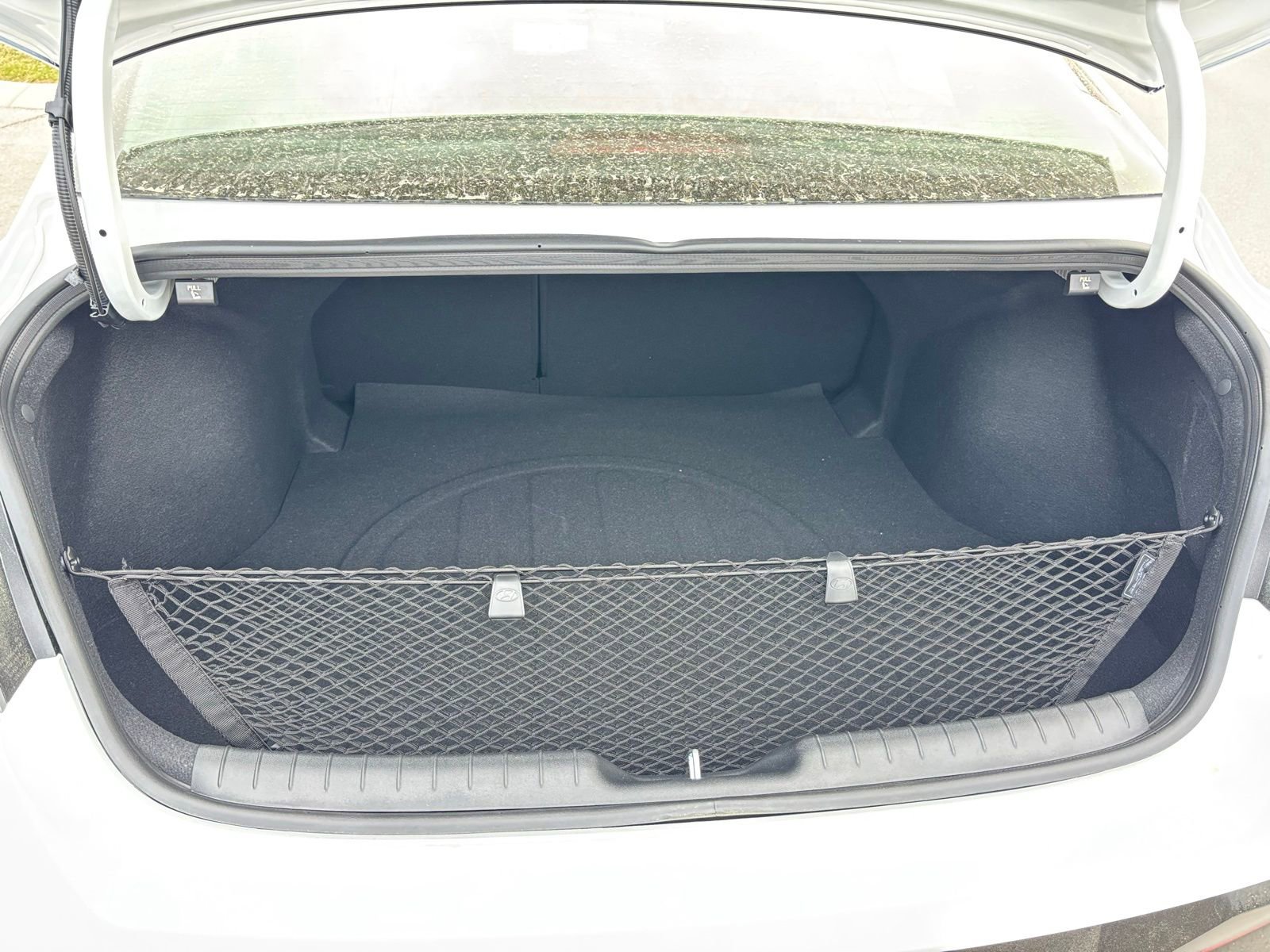 New 2026 Hyundai Elantra Limited image 17