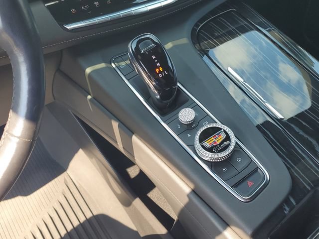 Used 2023 Cadillac Escalade Sport w/ LPO, ONYX Package AWD/4WD image 30