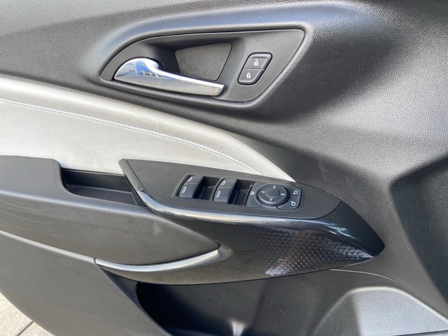 Used 2024 Chevrolet Trax LT image 44