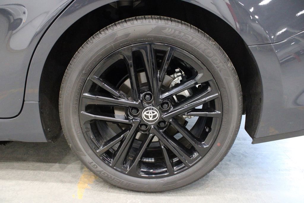 Used 2025 Toyota Camry SE image 38