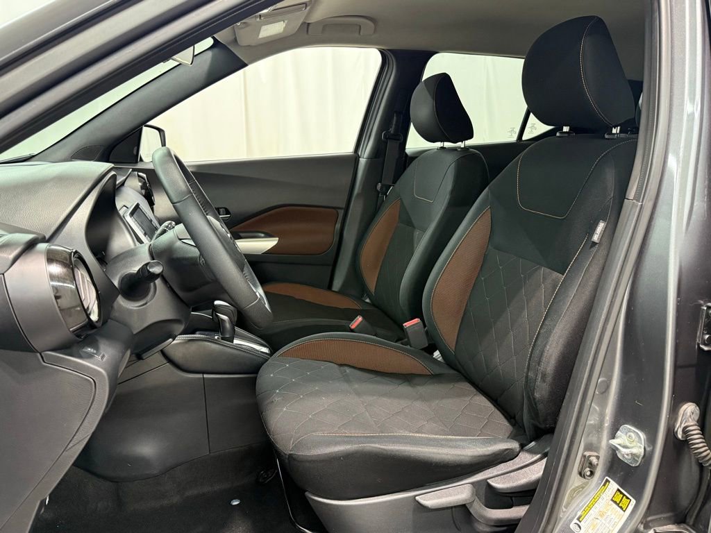Used 2019 Nissan Kicks SR image 20