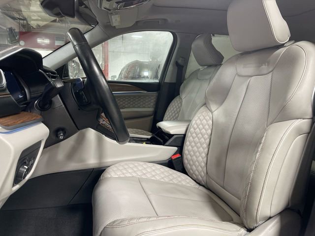 Certified 2021 Jeep Grand Cherokee L Summit w/ Luxury Tech Group V image 11