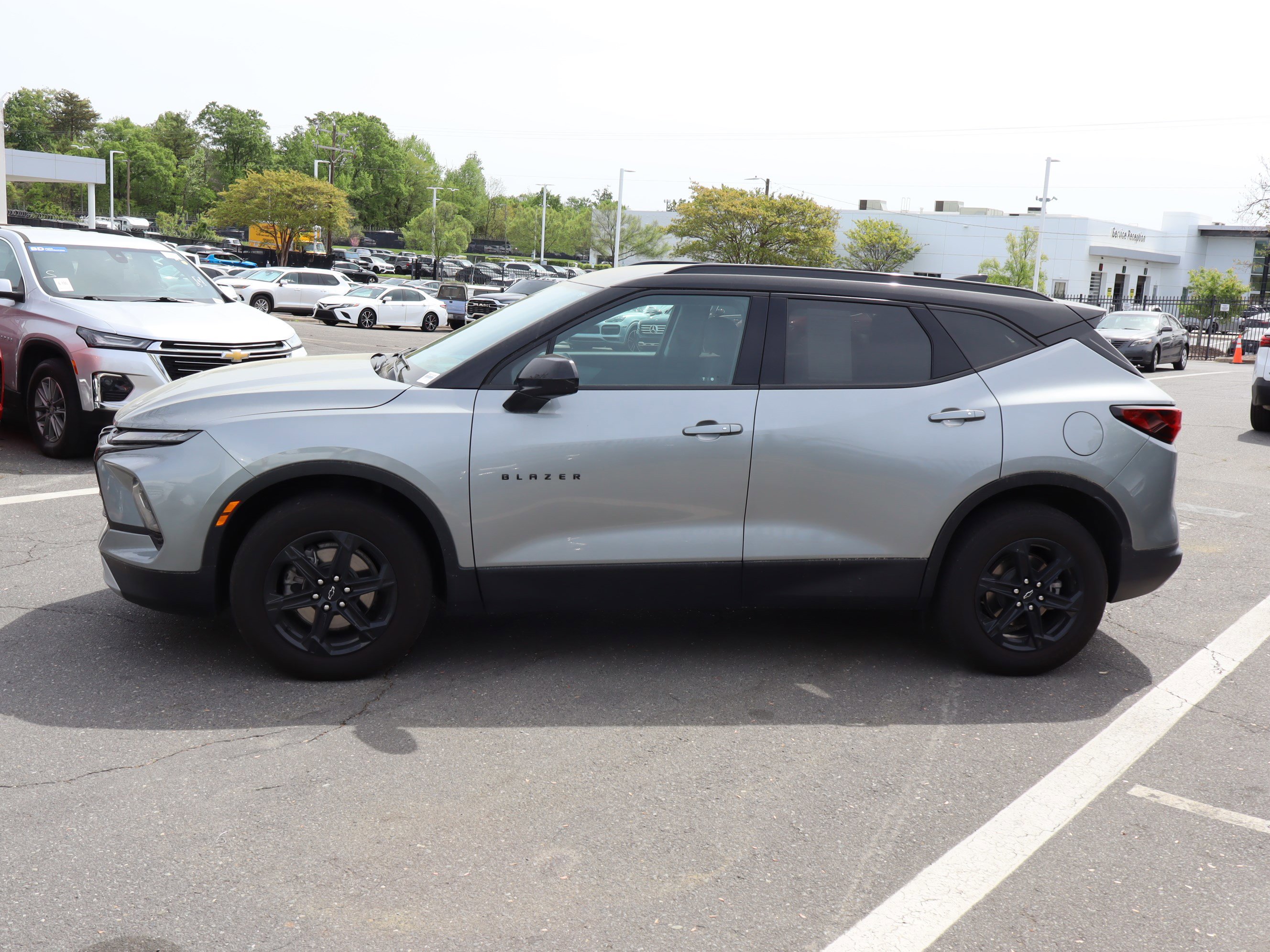 Used 2023 Chevrolet Blazer LT w/ Midnight/Sport Edition image 18