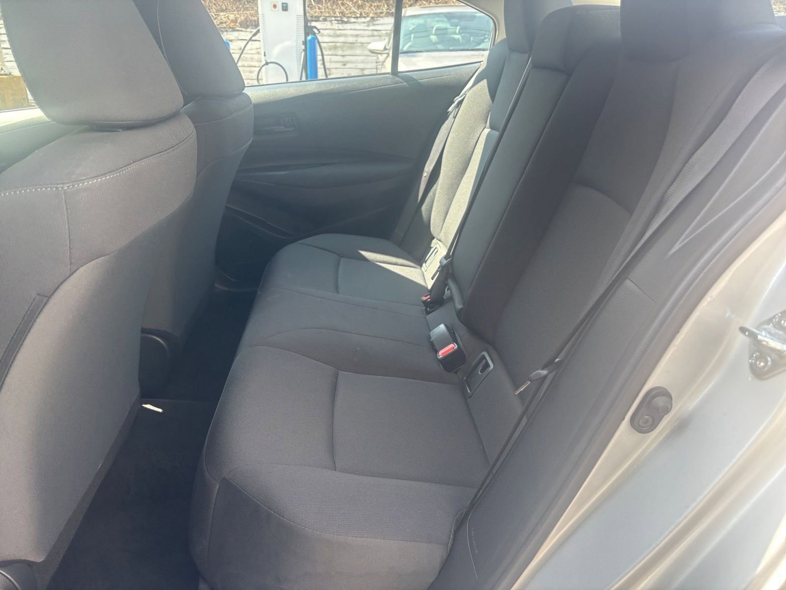 Used 2025 Toyota Corolla LE image 24