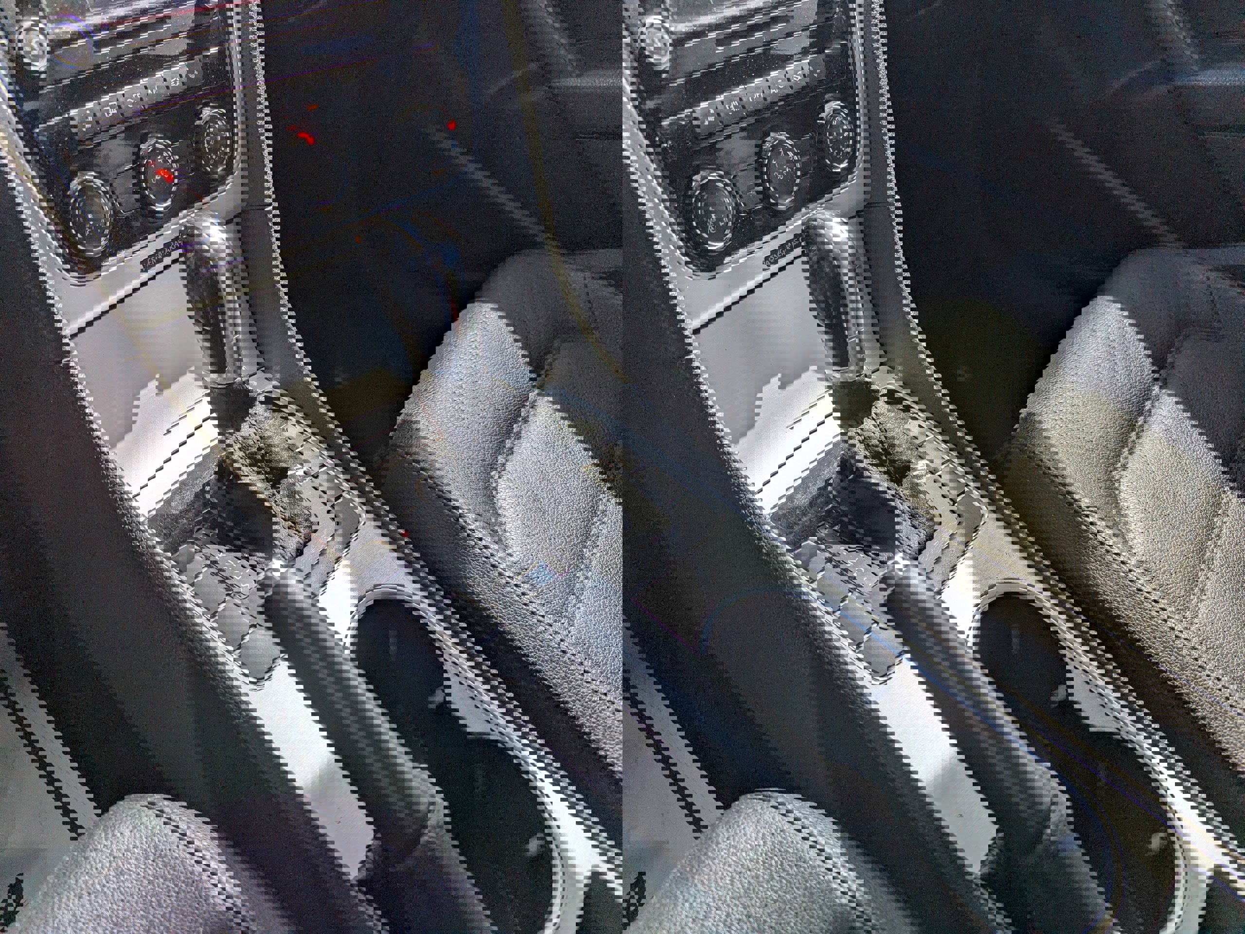 Used 2013 Volkswagen Passat TDI SE image 23