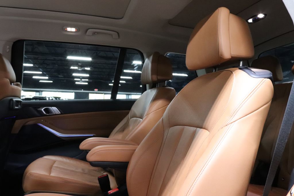 Used 2022 BMW X7 xDrive40i w/ Premium Package image 22