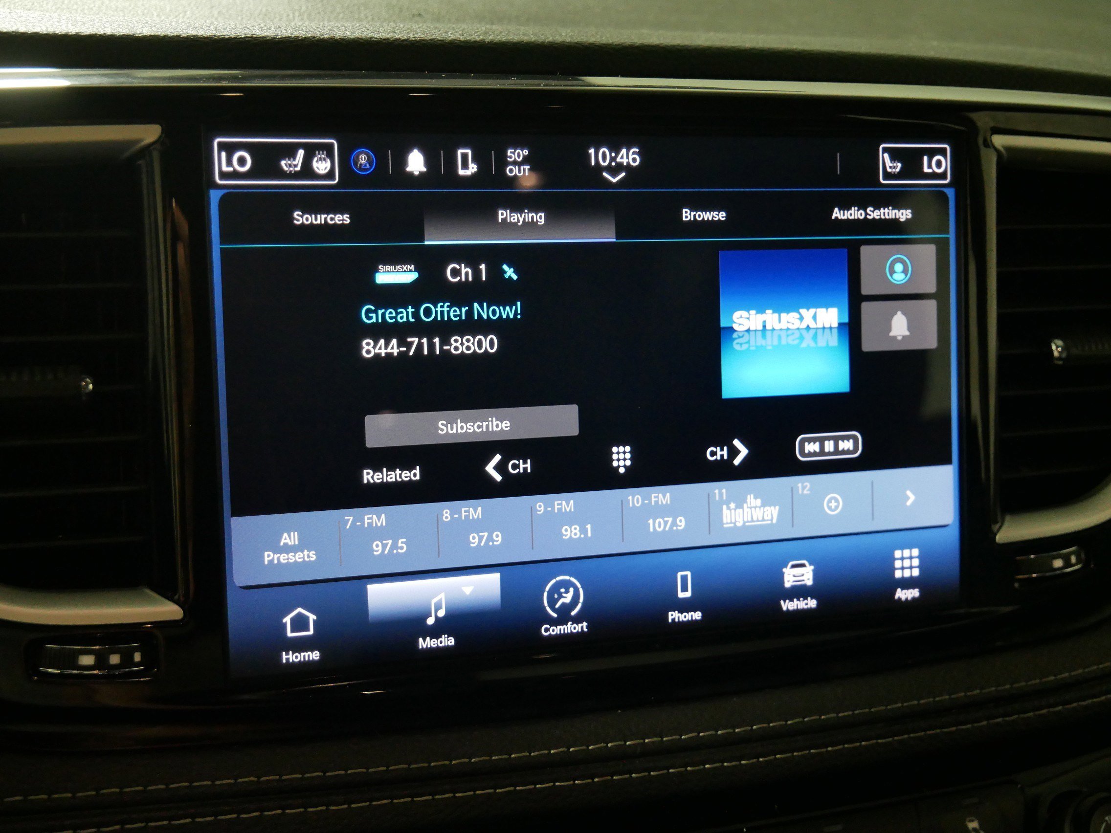 Used 2023 Chrysler Pacifica Touring-L FWD image 22