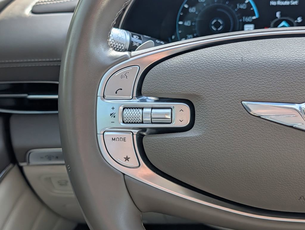 Used 2023 Genesis GV80 2.5T w/ Prestige Package AWD/4WD image 18