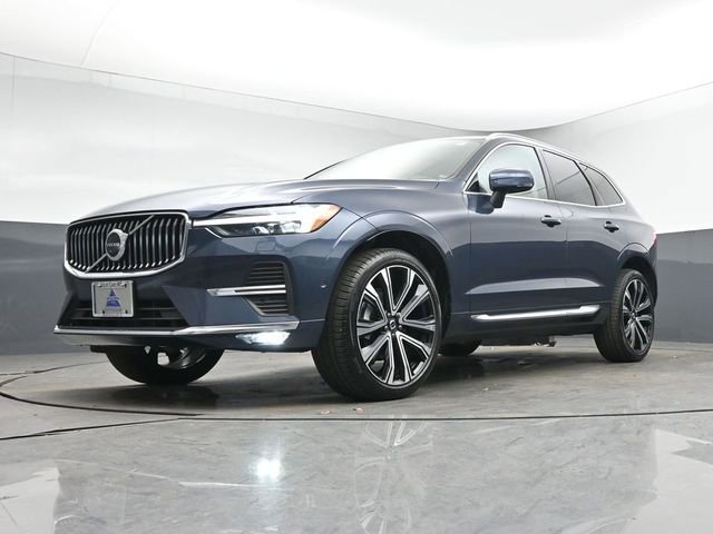 Used 2023 Volvo XC60 B5 Ultimate w/ Climate Package image 42