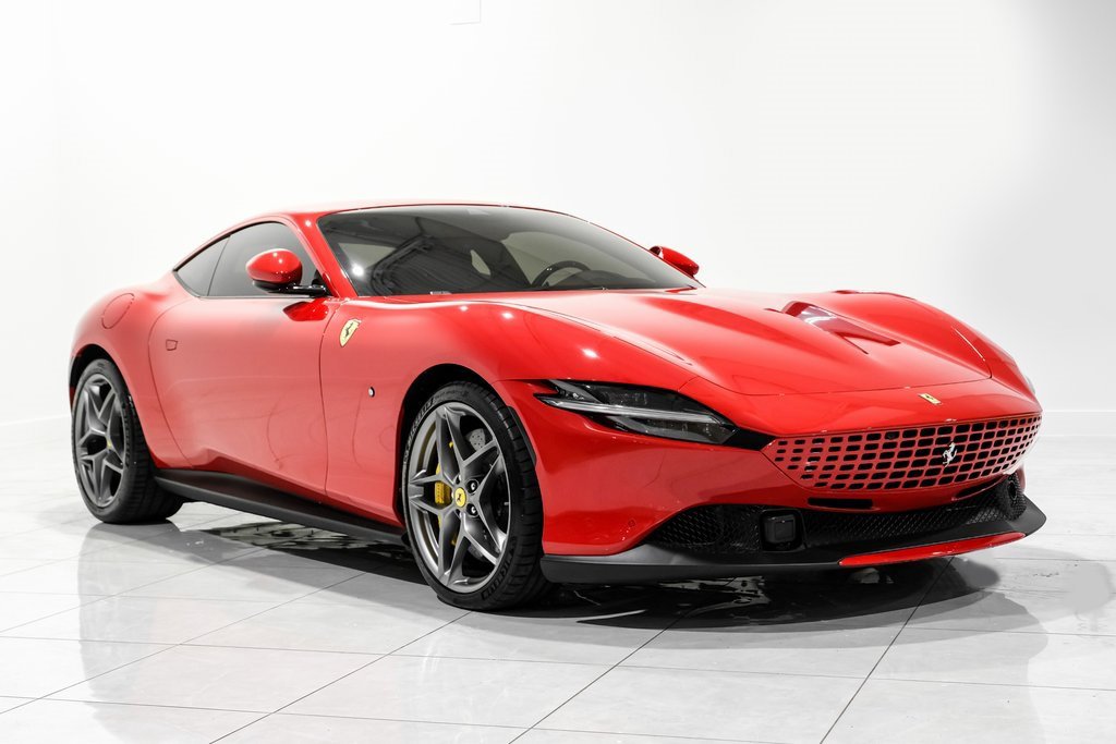 Used 2024 Ferrari Roma image 3
