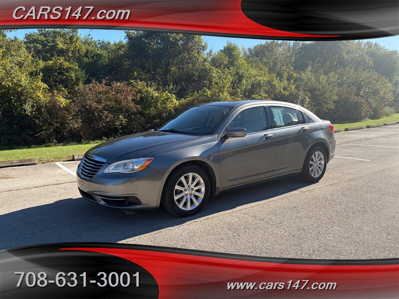 Used 2012 Chrysler 200 Touring w/ Cold Weather Group FWD image 1