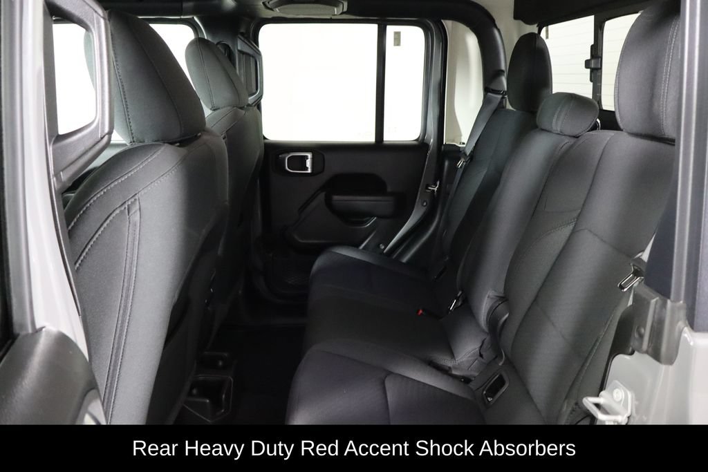 Used 2022 Jeep Gladiator Sport AWD/4WD image 16