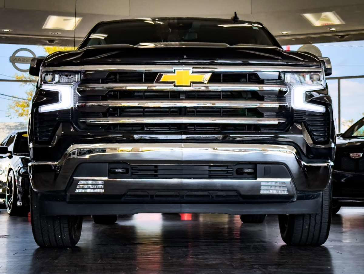 Used 2024 Chevrolet Silverado 1500 LT image 4