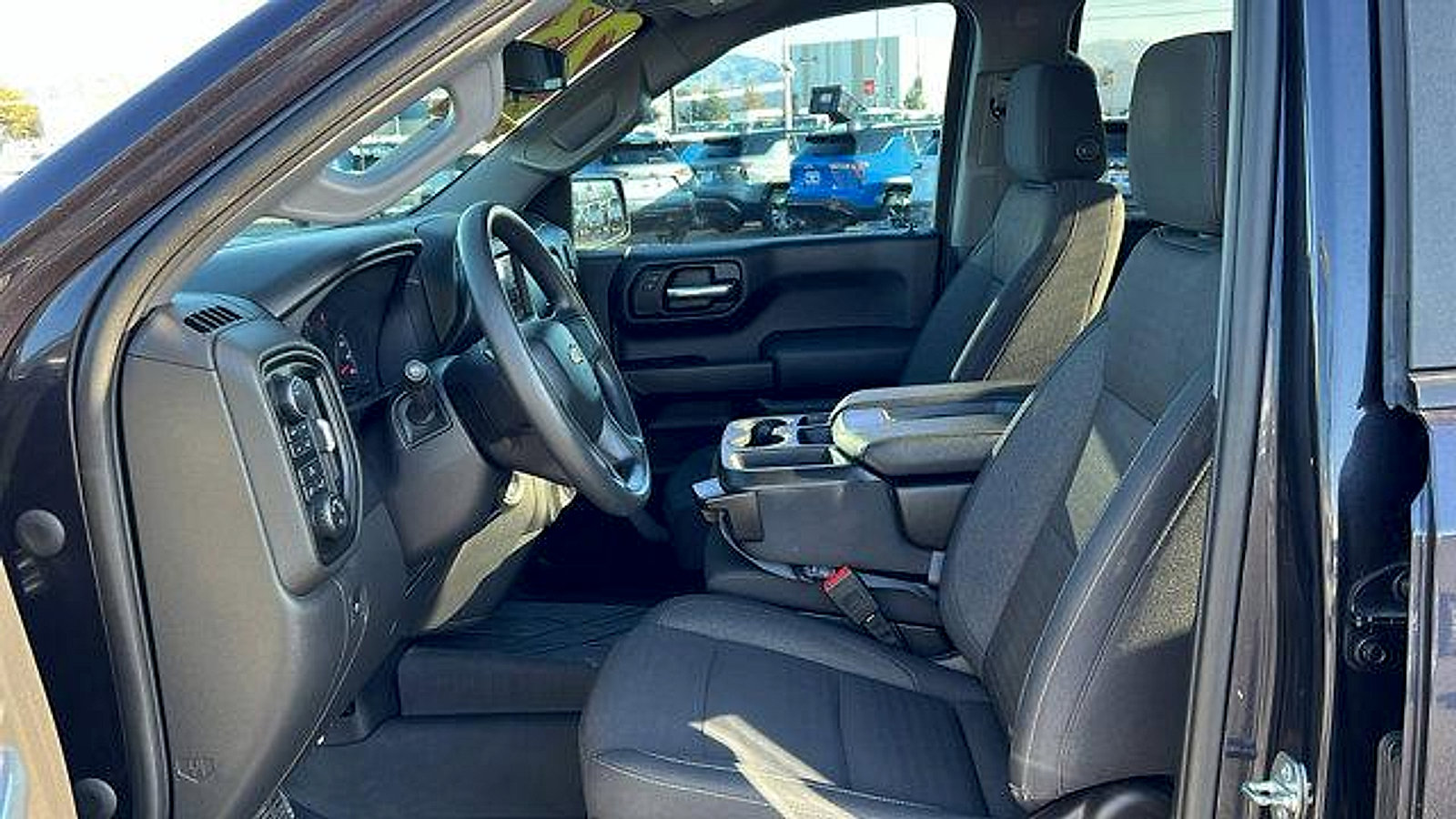 Certified 2023 Chevrolet Silverado 1500 Custom image 26