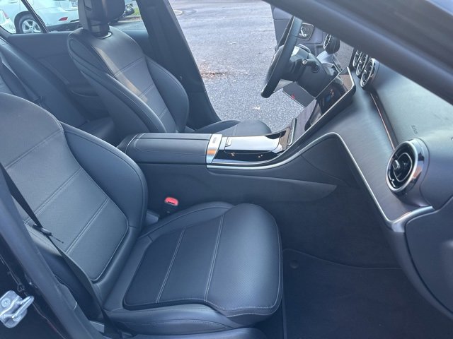 Used 2025 Mercedes-Benz C 300 Sedan image 18