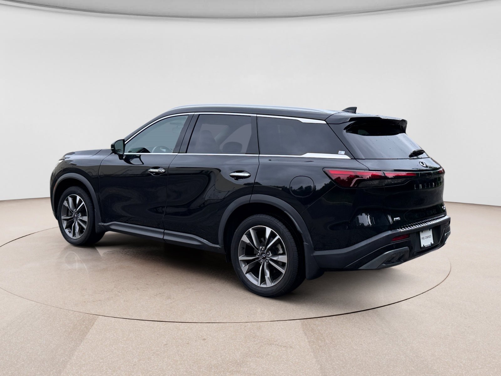Used 2022 INFINITI QX60 Luxe w/ Cargo Package AWD/4WD image 3