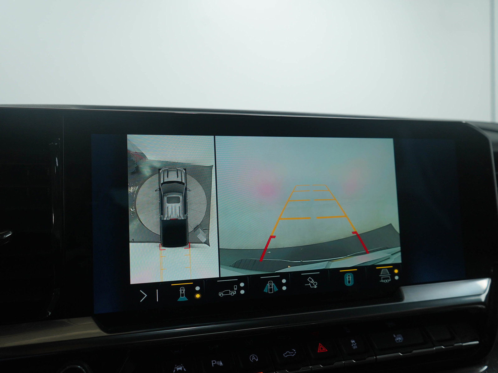 Used 2023 Chevrolet Silverado 1500 High Country image 29