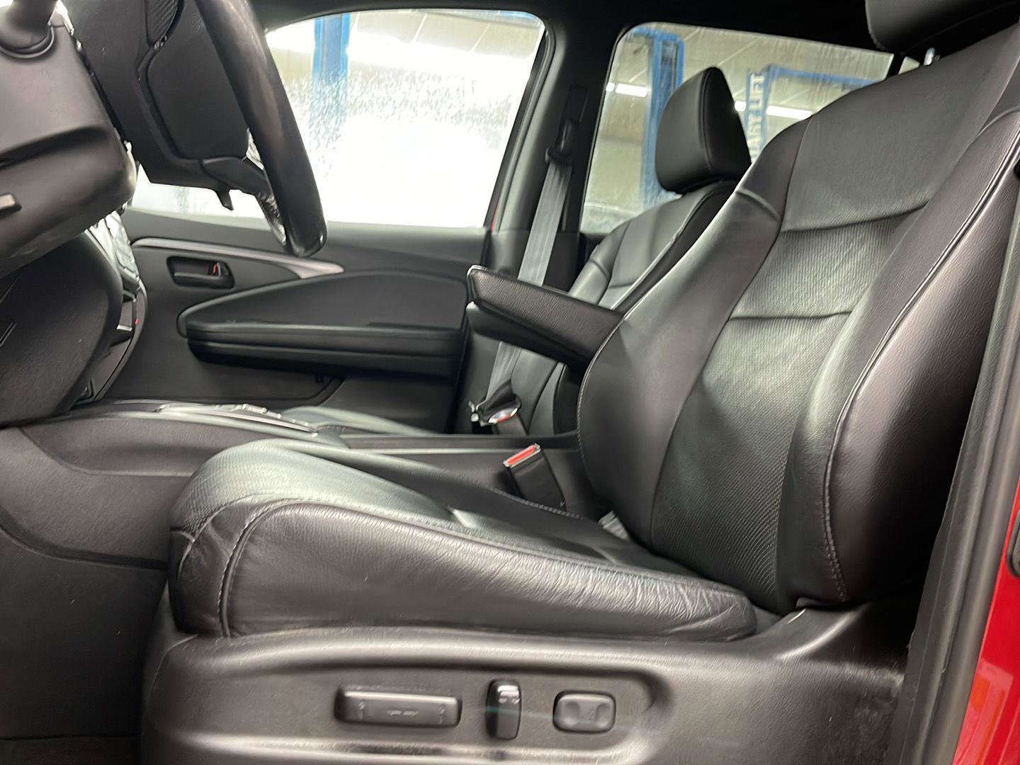 Used 2023 Honda Passport EX-L image 12