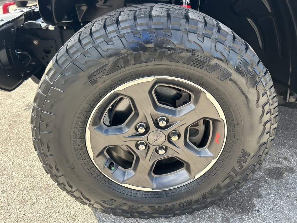 Used 2021 Jeep Gladiator Rubicon image 17