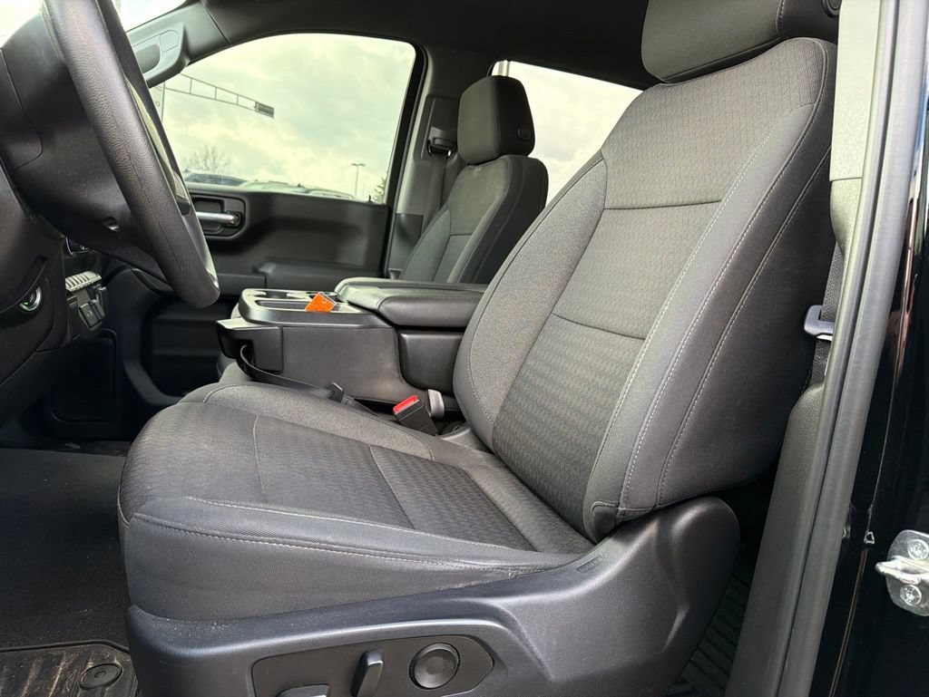 Certified 2022 Chevrolet Silverado 1500 Custom AWD/4WD image 5