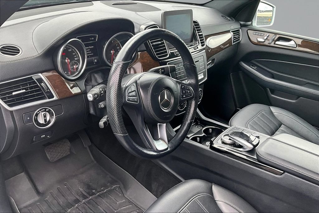 Used 2017 Mercedes-Benz GLS 450 4MATIC image 12