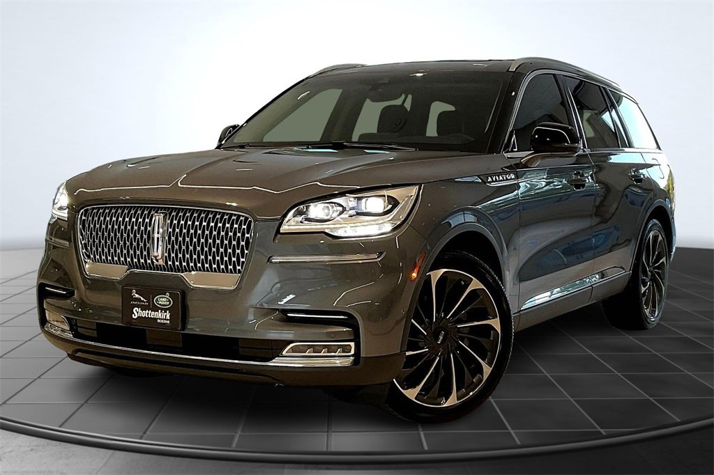 Used 2024 Lincoln Aviator Reserve w/ Equipment Group 201A image 12