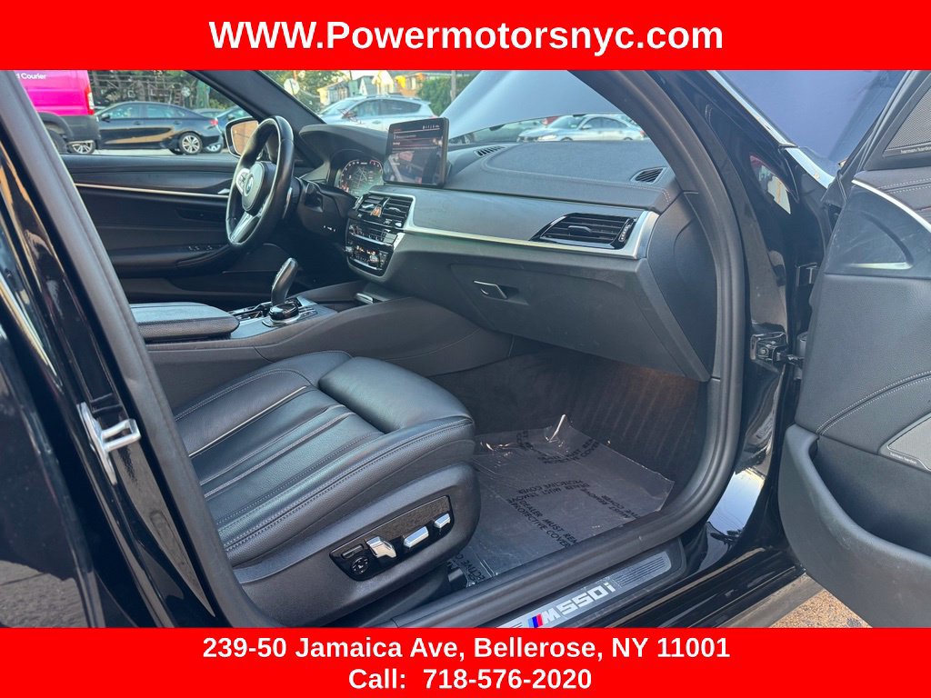 Used 2022 BMW M550i xDrive w/ Executive Package AWD/4WD image 36