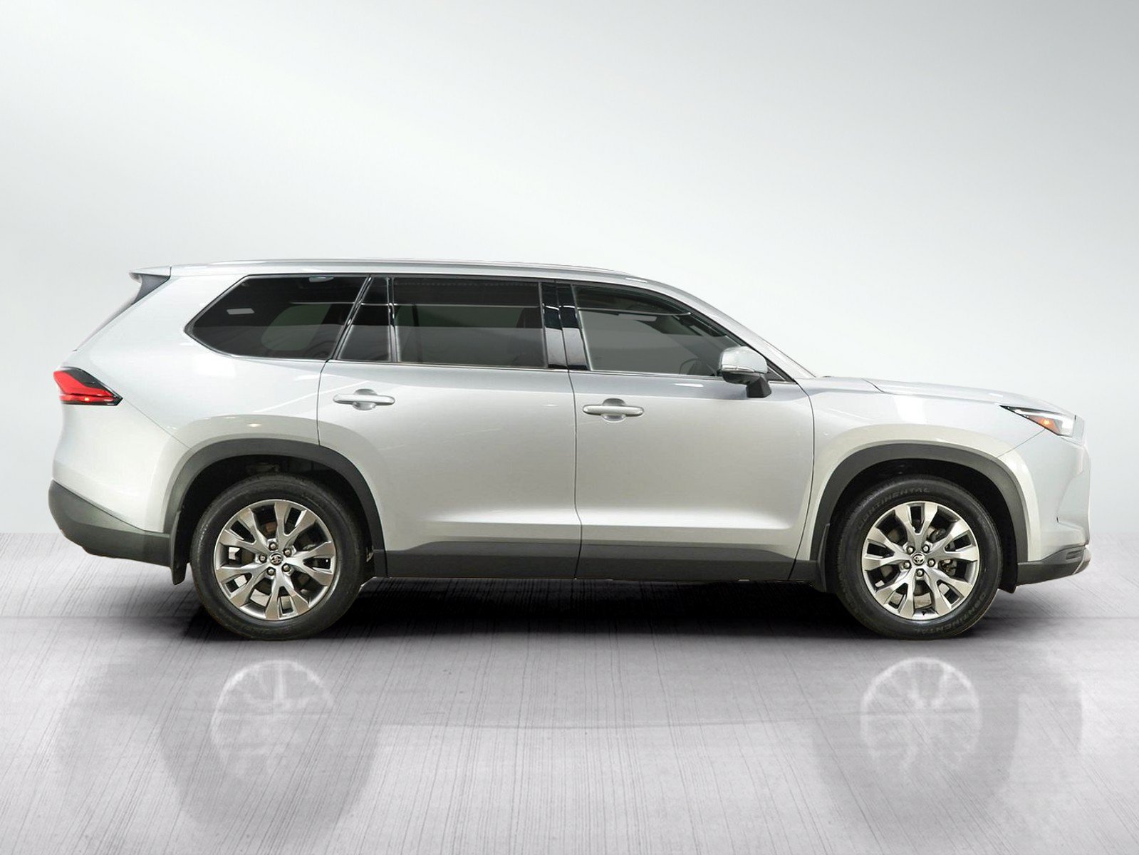 Used 2024 Toyota Grand Highlander AWD Hybrid image 6