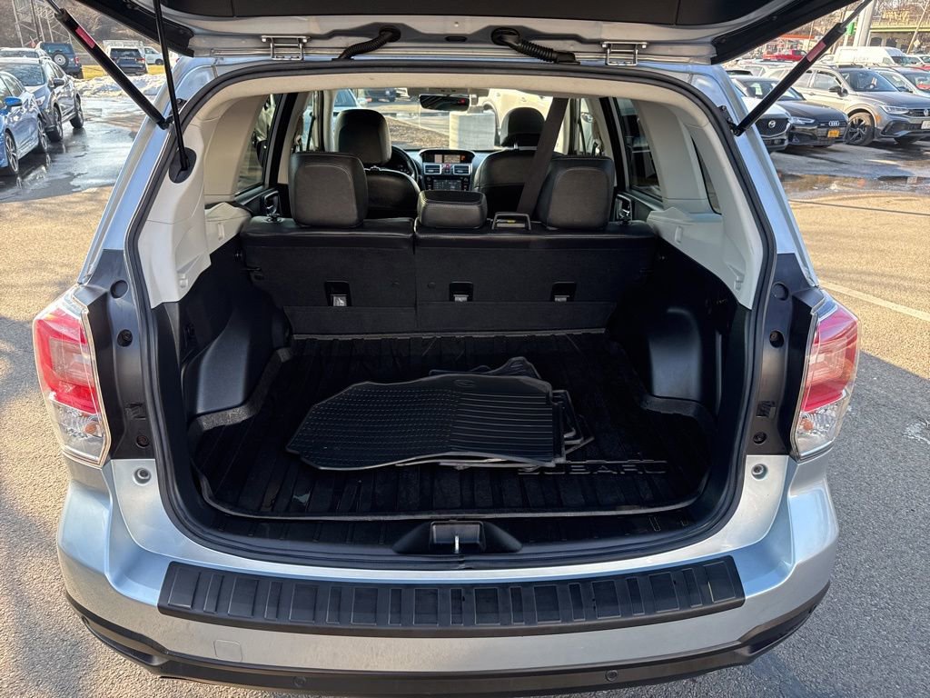 Used 2017 Subaru Forester 2.5i Limited AWD/4WD image 25