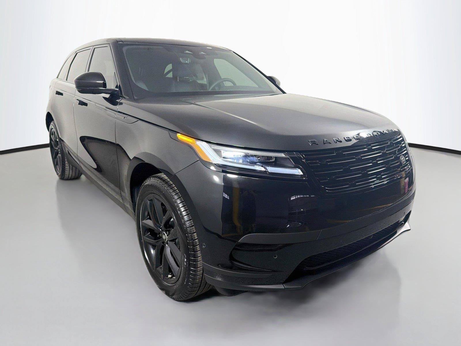 New 2026 Land Rover Range Rover Velar S AWD/4WD image 3