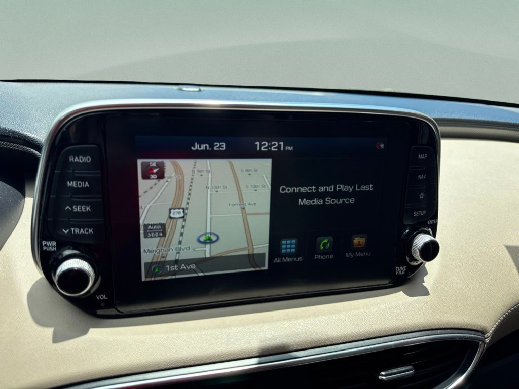 Used 2020 Hyundai Santa Fe Limited FWD image 13