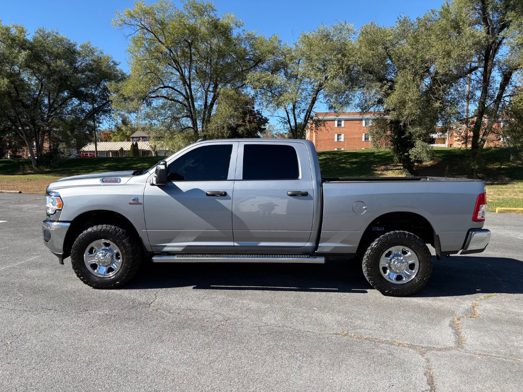 Used 2024 RAM 2500 Tradesman w/ Chrome Appearance Group AWD/4WD image 8