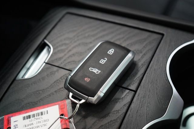 New 2025 Maserati Grecale Modena image 36