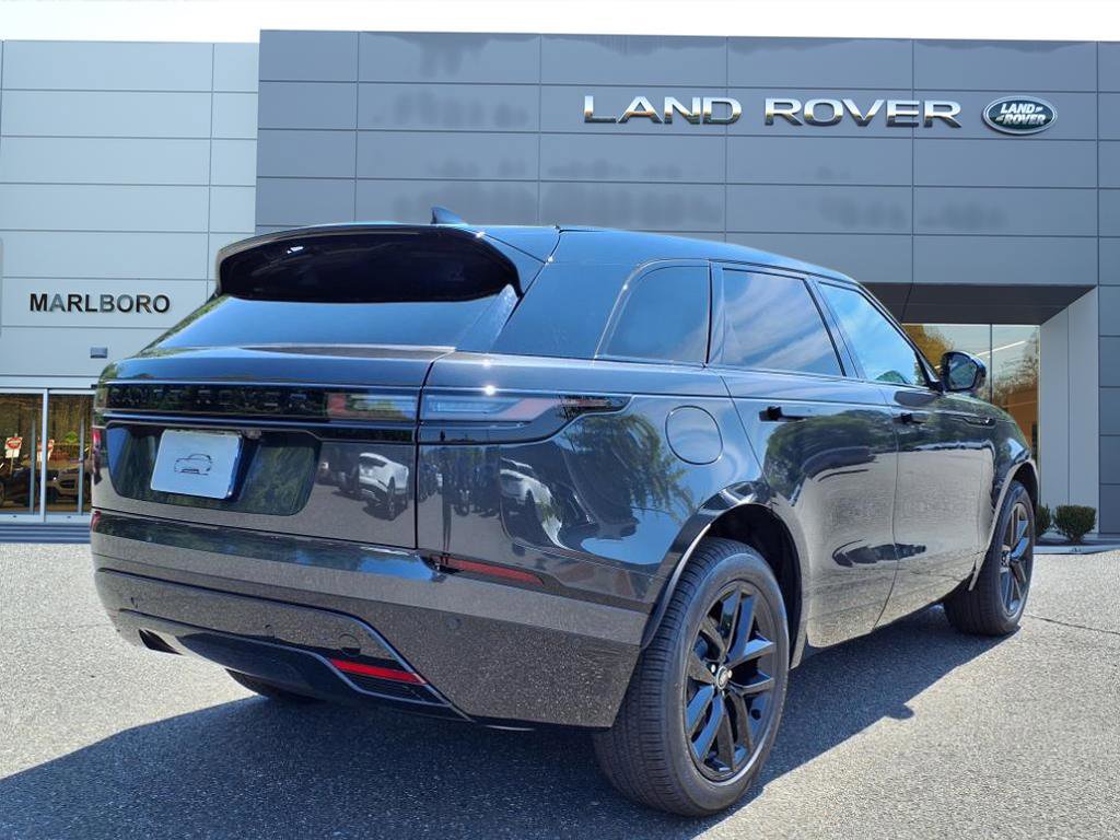 New 2026 Land Rover Range Rover Velar Dynamic SE image 2