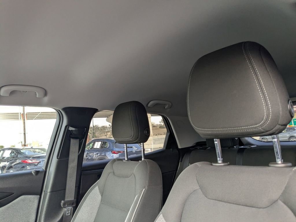 Used 2025 Chevrolet TrailBlazer LT image 17