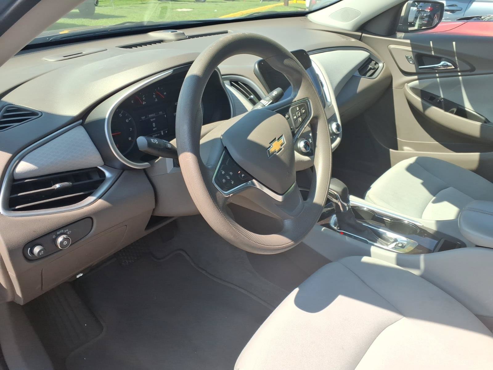 Used 2024 Chevrolet Malibu LT FWD image 18
