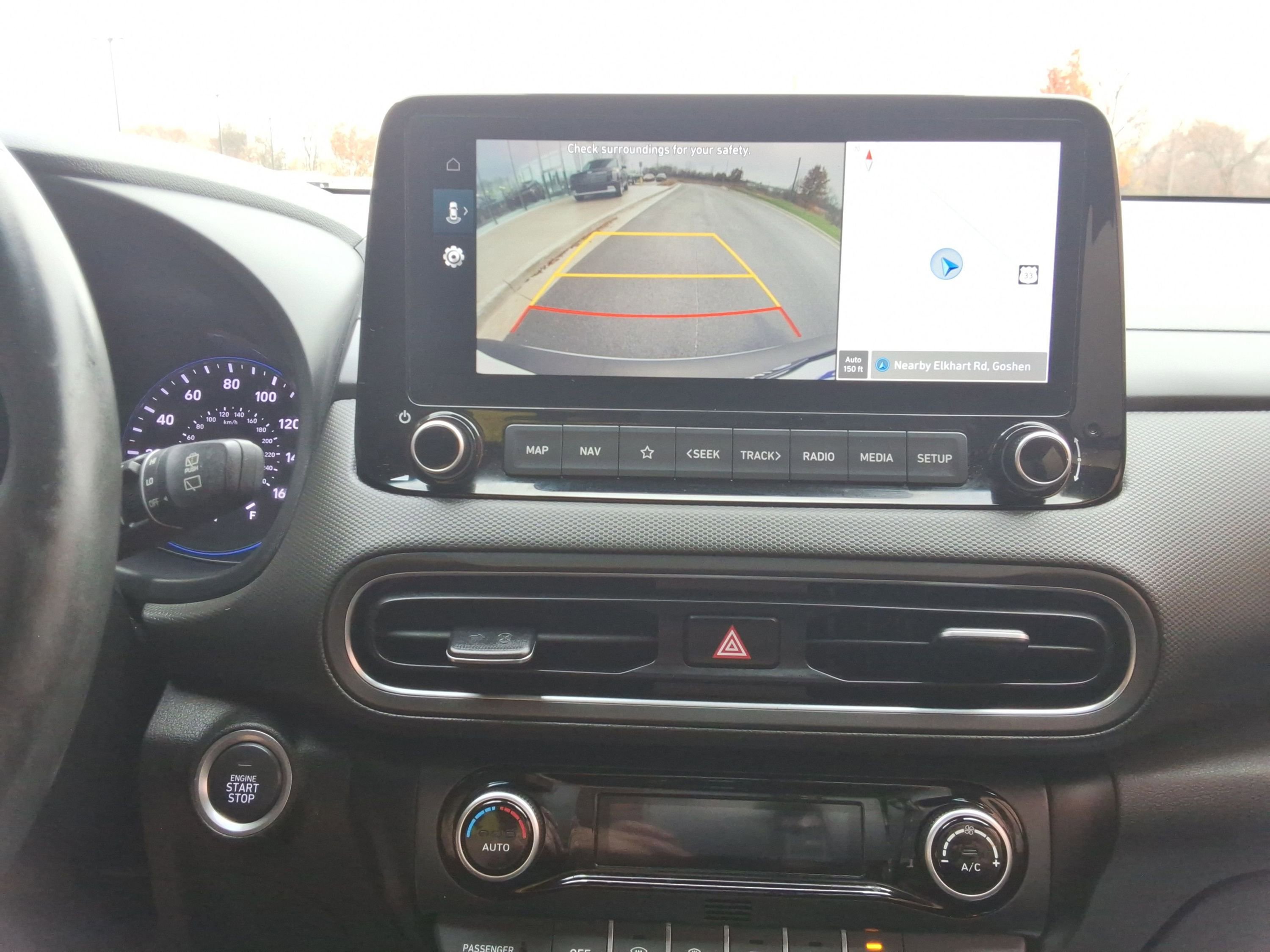 Used 2023 Hyundai Kona SEL w/ Convenience Package image 17