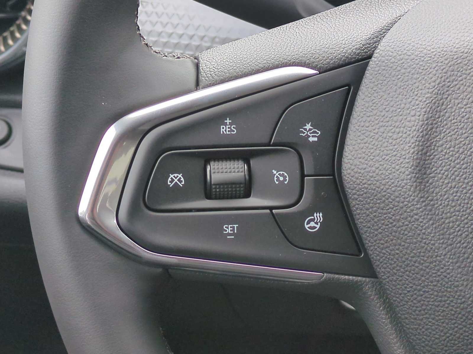 New 2026 Chevrolet Trax ACTIV w/ Sunroof Package FWD image 15