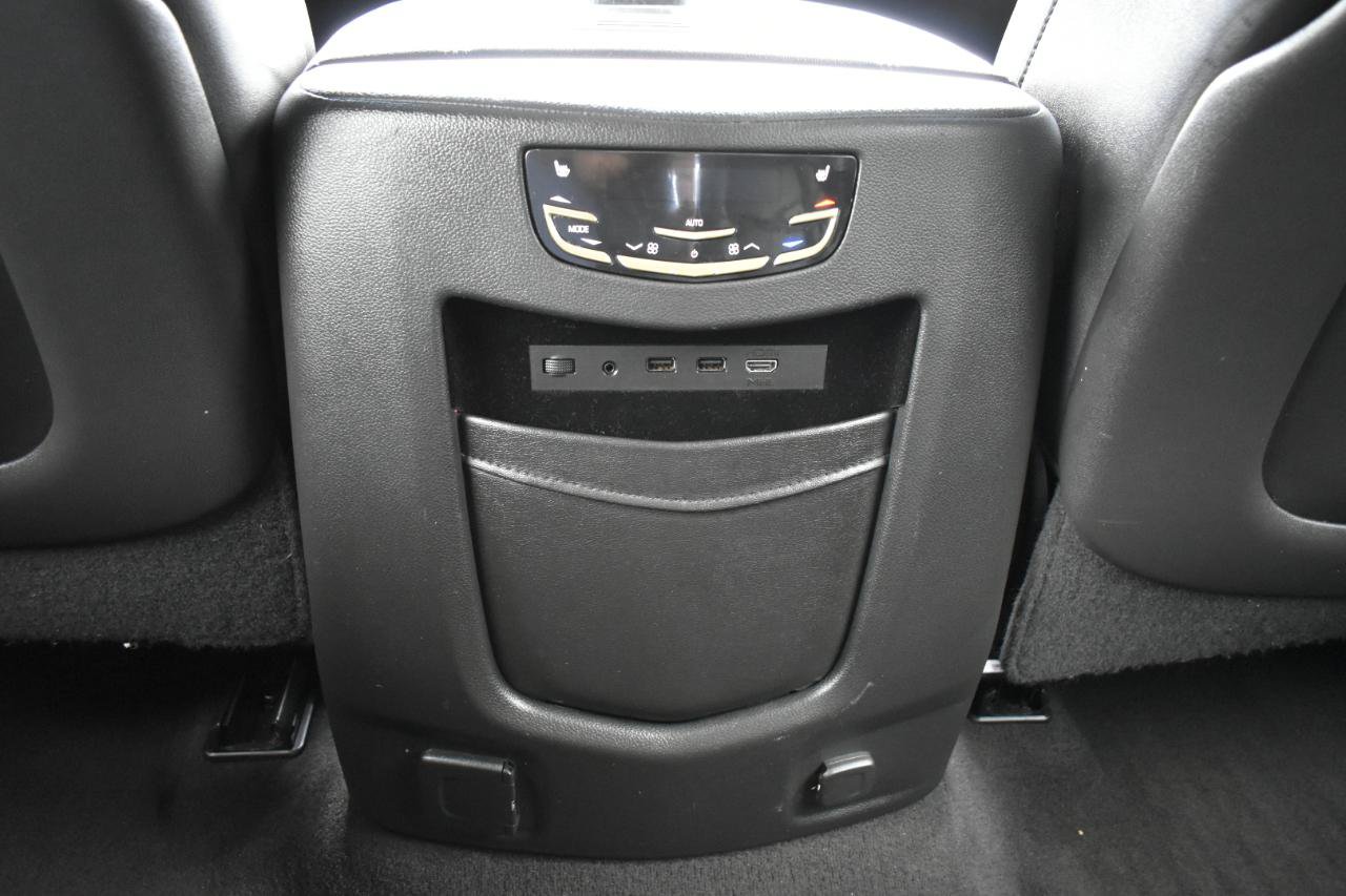 Used 2019 Cadillac Escalade Premium Luxury RWD image 41