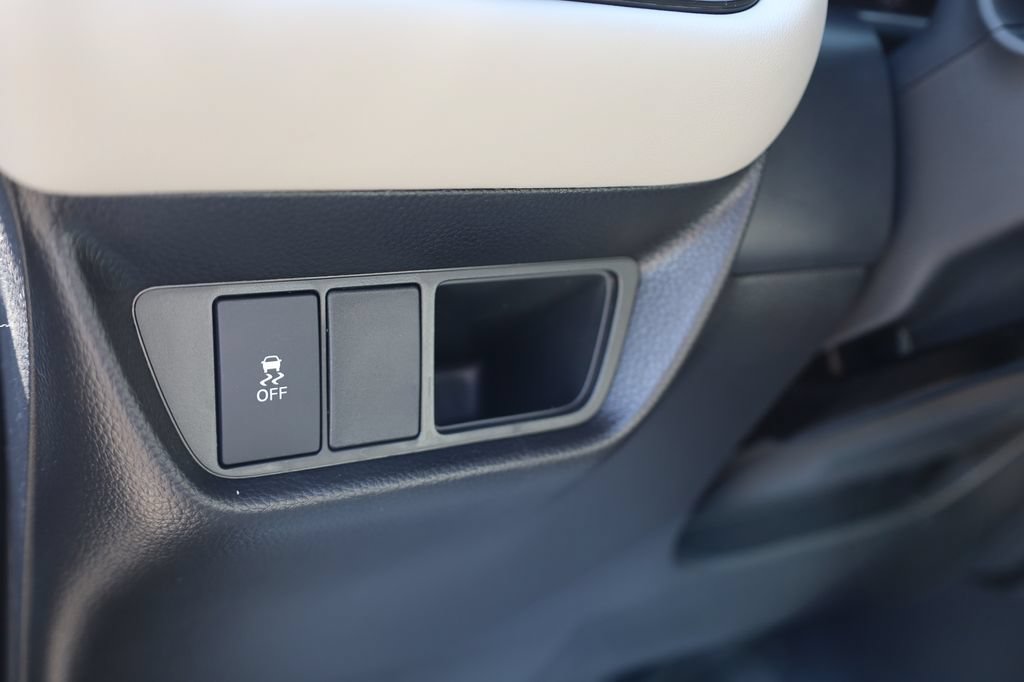 New 2027 Honda HR-V LX image 14
