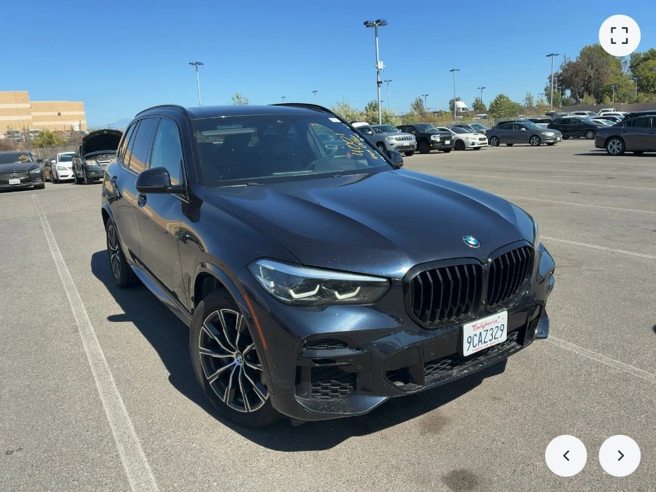 Used 2022 BMW X5 xDrive40i w/ M Sport Package image 3