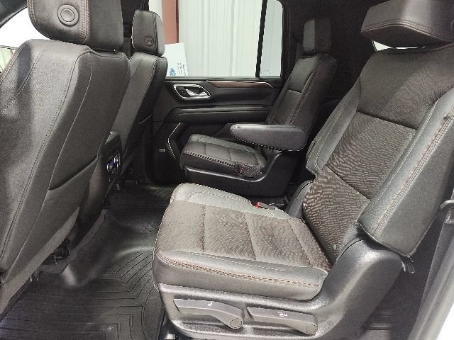Used 2023 Chevrolet Suburban High Country AWD/4WD image 14