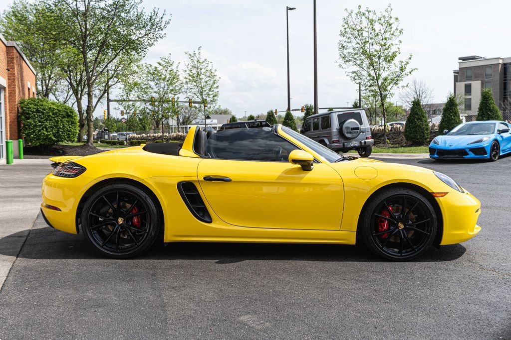 Used 2023 Porsche 718 Boxster S image 3