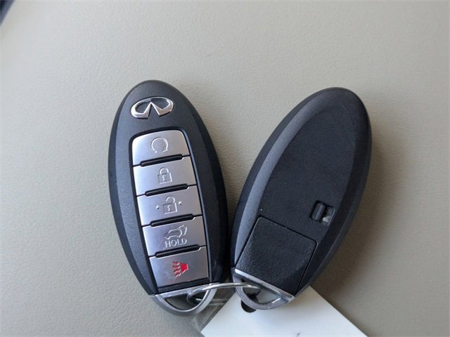 Used 2023 INFINITI QX80 Premium Select w/ Cargo Package image 33