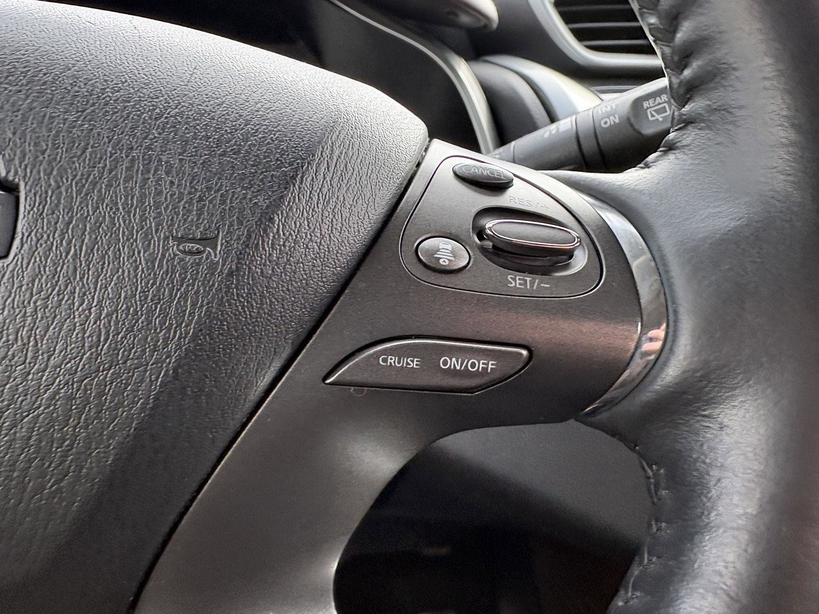 Used 2023 Nissan Murano Platinum image 11