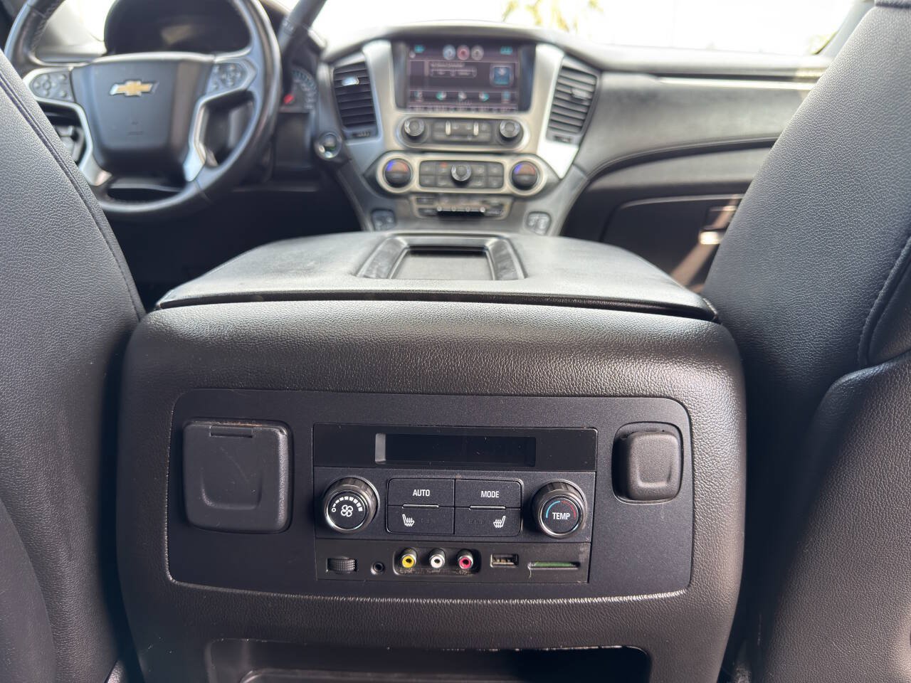 Used 2015 Chevrolet Tahoe LT RWD image 23
